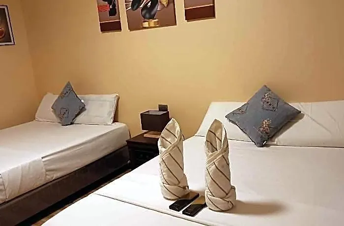 Hotell Indino 2&5 Moalboal